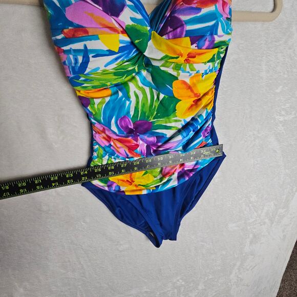 La Blanca Sz6 One Piece Blue n Bright Multi colored Swimsuit. Designer Beach - Picture 8 of 16